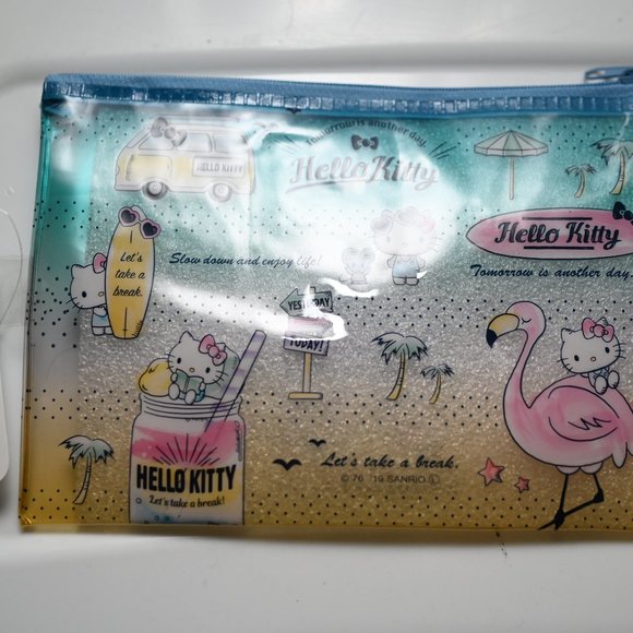 Hello Kitty Sanrio Summer Beach Flat Pouch Brand New with Tag from Japan - Picture 4 of 5